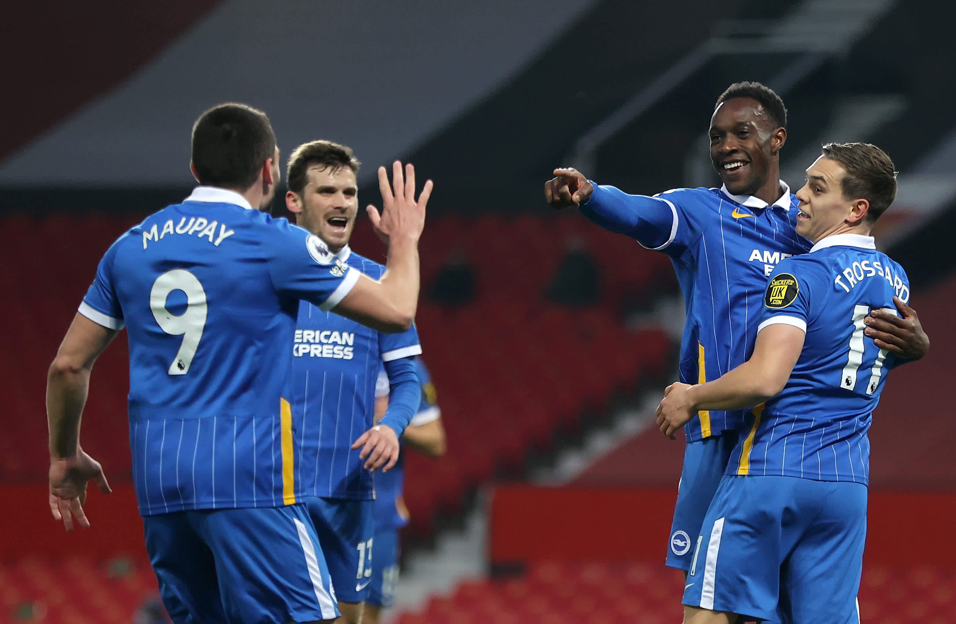 对手的阵型 对手的阵型